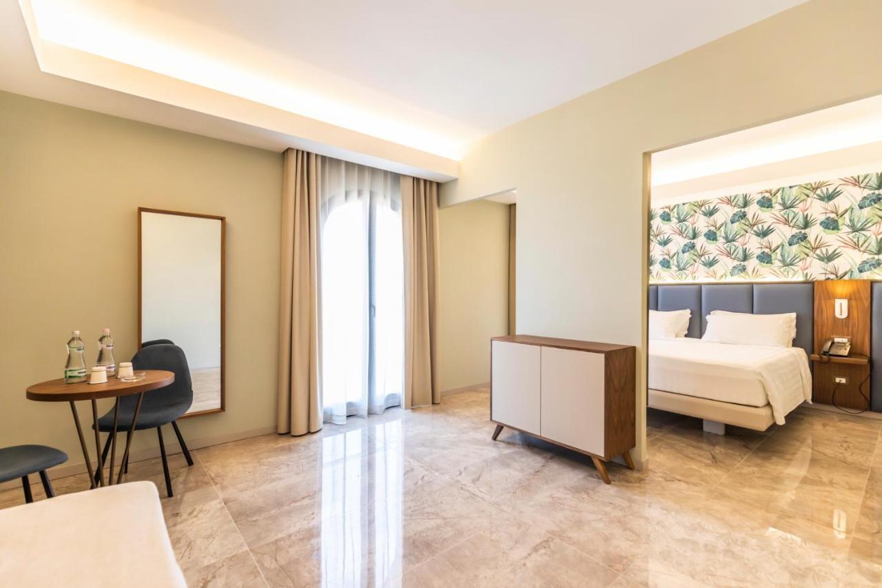 Solmaris Tropea Rooms & Suites エクステリア 写真