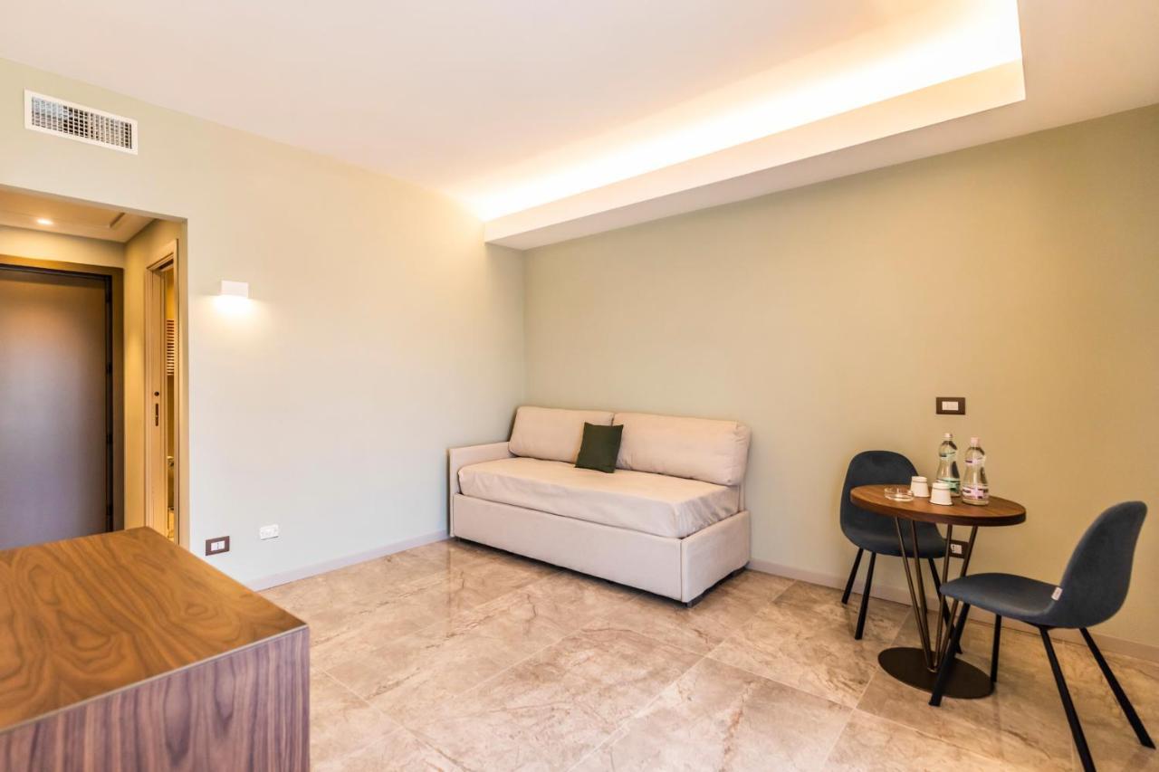 Solmaris Tropea Rooms & Suites エクステリア 写真