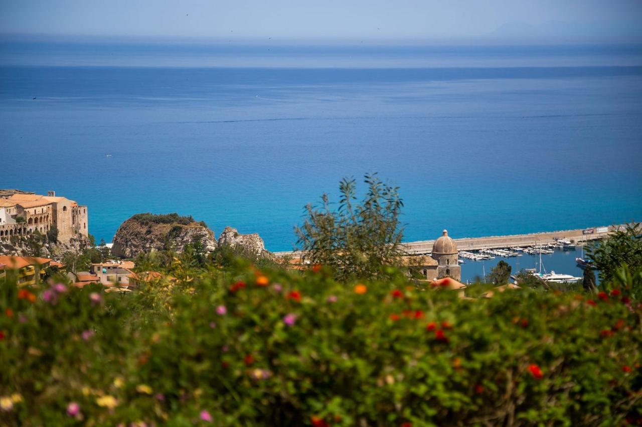 Solmaris Tropea Rooms & Suites エクステリア 写真